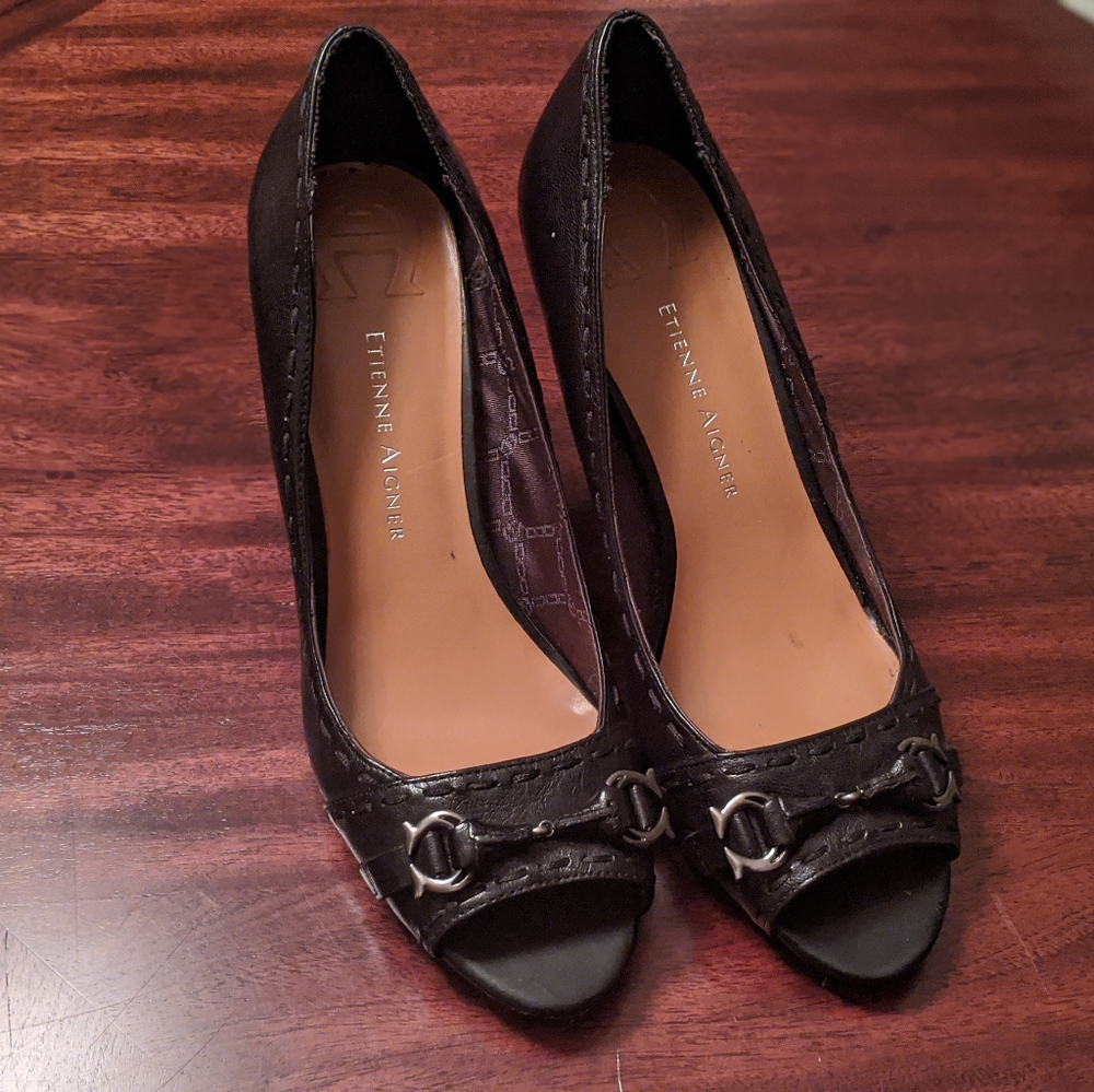 Etienne Signer new open toe heels
